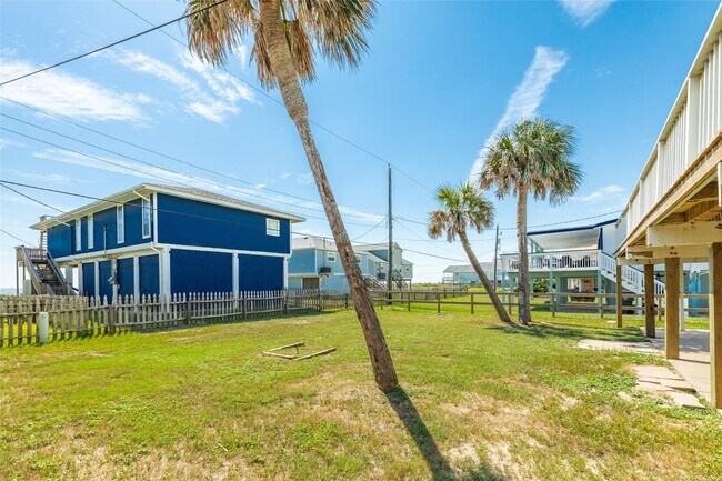 Building Photo - 13103 John Reynolds Rd