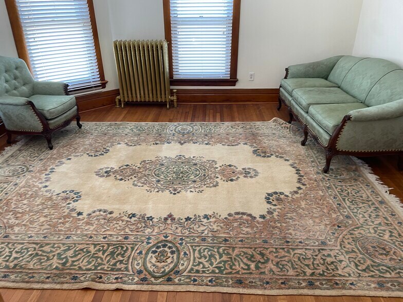 Living room - 1306 Lincolnway