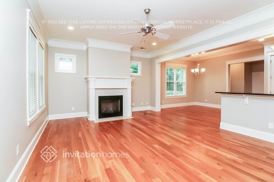 Building Photo - 506 Camellia St