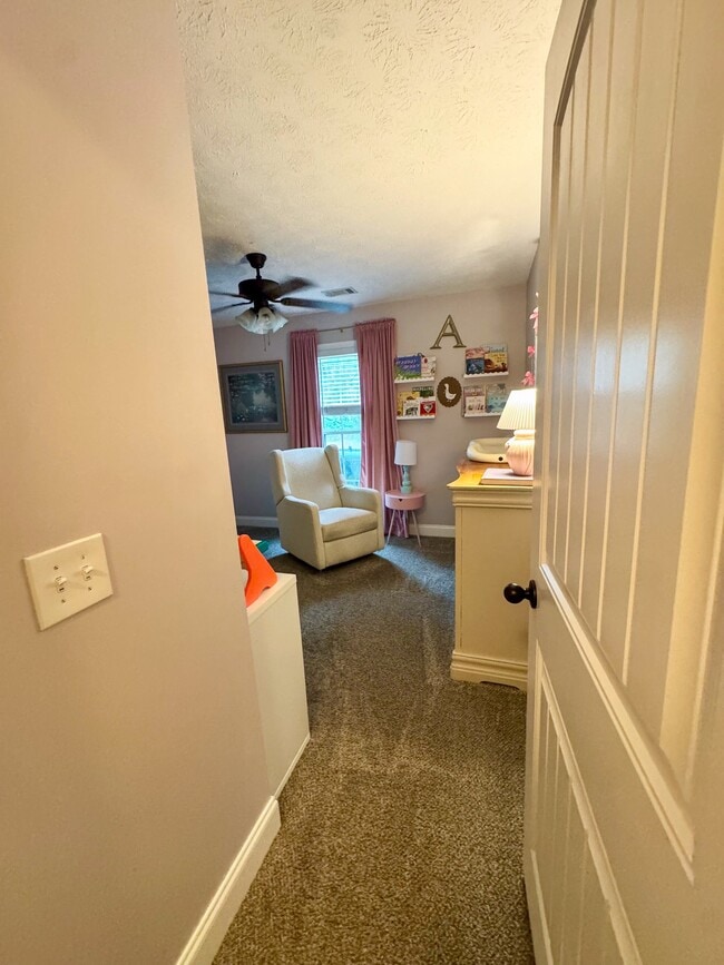 Building Photo - 127 Lee Rd 2181