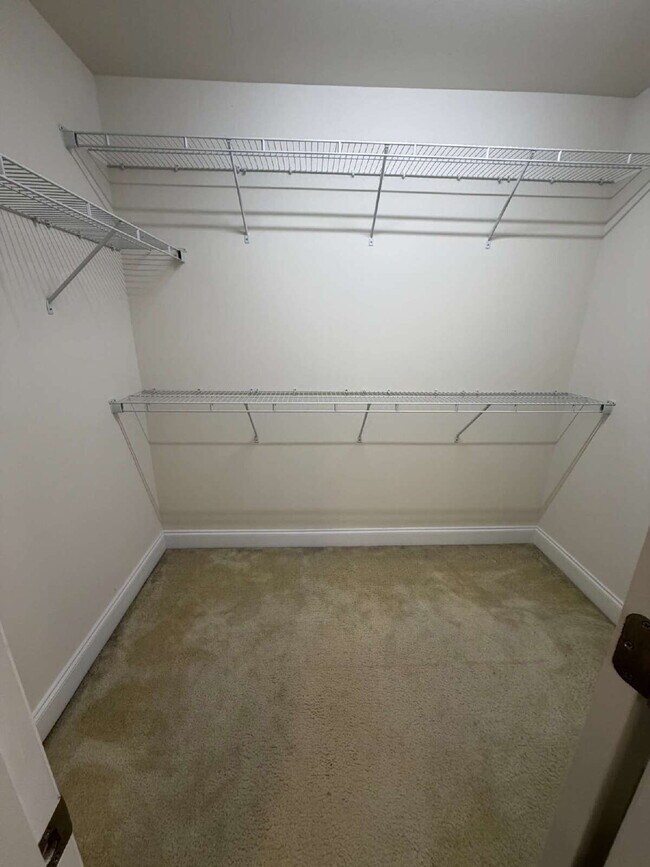 Building Photo - "Stylish 3-Bedroom Townhouse Featuring Granite Countertops & Cozy Fireplace in Winston-Salem"