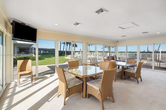 Building Photo - 500 Ocean Dr