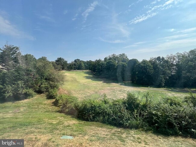 Building Photo - 12100 Greenway Ct