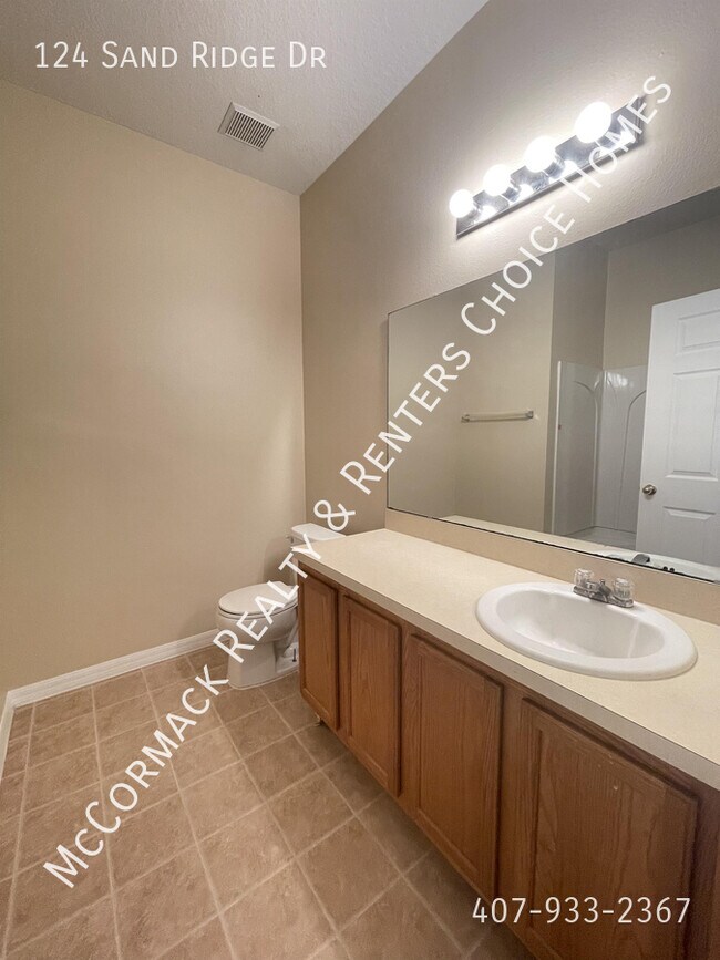 Building Photo - 124 Sand Ridge Dr