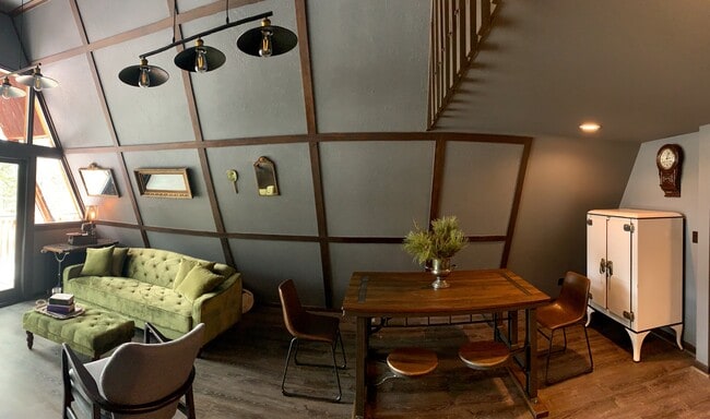 Building Photo - 334 Pine Glade Rd