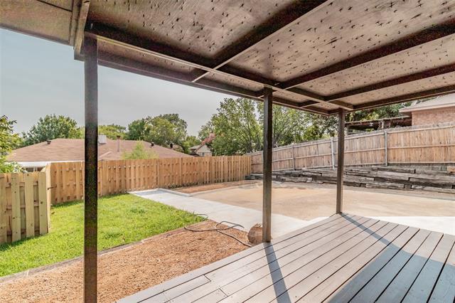 Building Photo - 2312 Shady Turf Dr