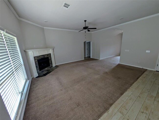 Building Photo - 3808 Manderly Pl