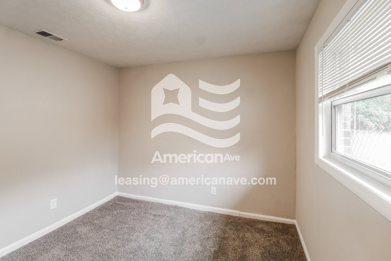 Building Photo - 2227 Danbury Dr