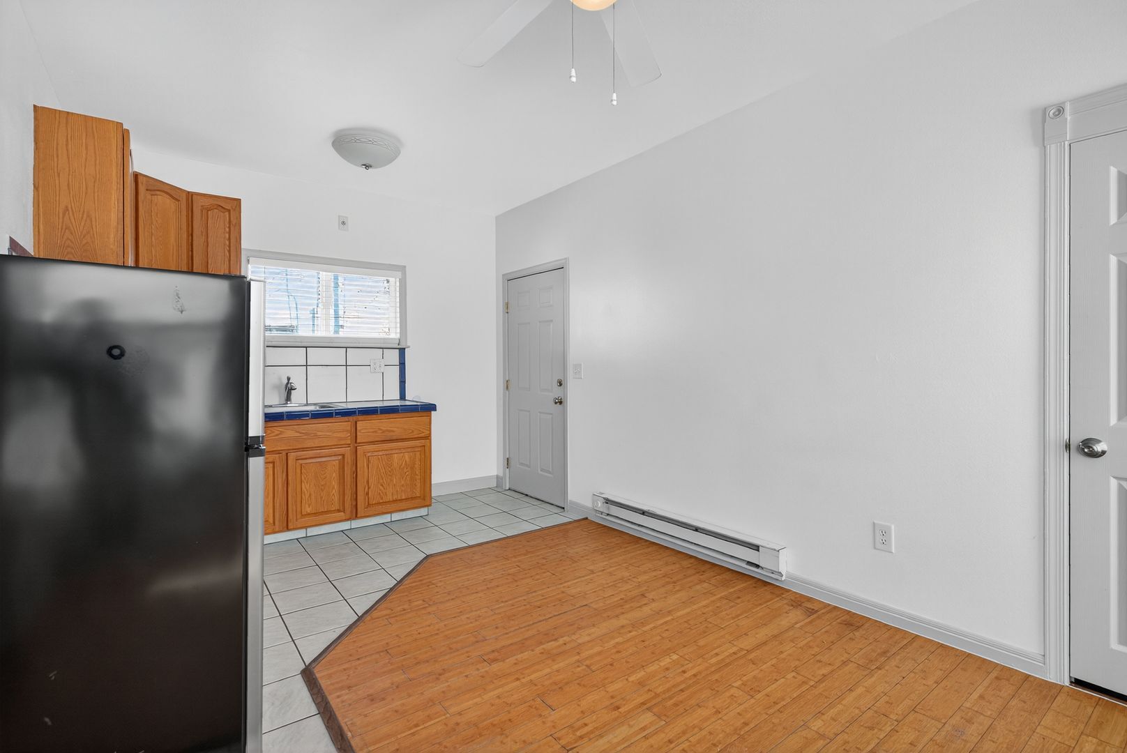 Building Photo - 1912 2nd St