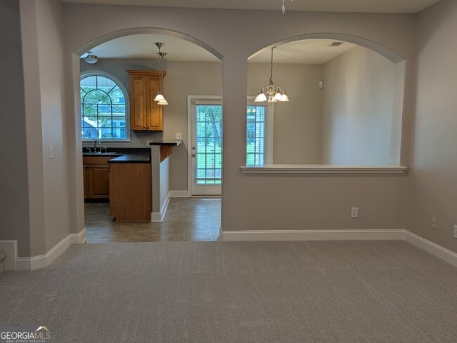 Building Photo - 343 Durham Park Way