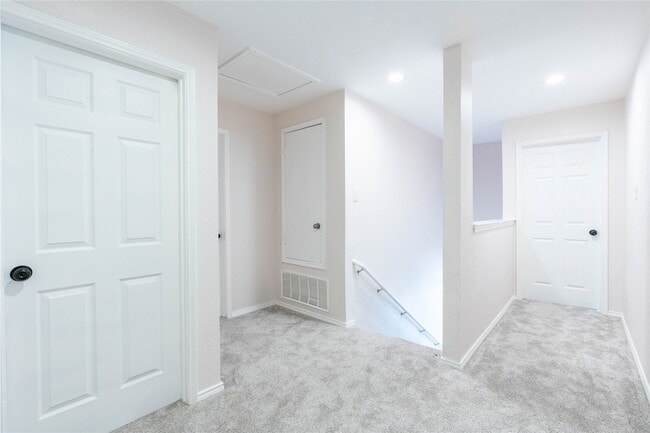 Building Photo - 14108 Silkwood Dr