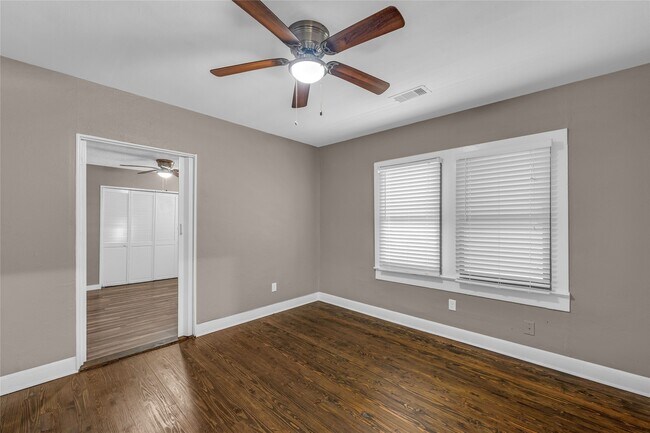 Building Photo - 4102 Ave N Ursuline St