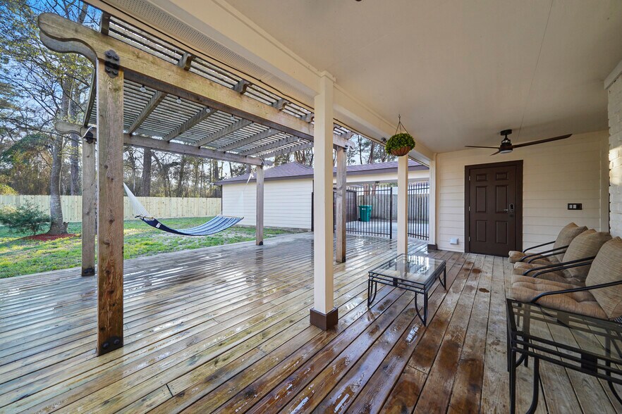 Building Photo - 27403 Caperidge Dr