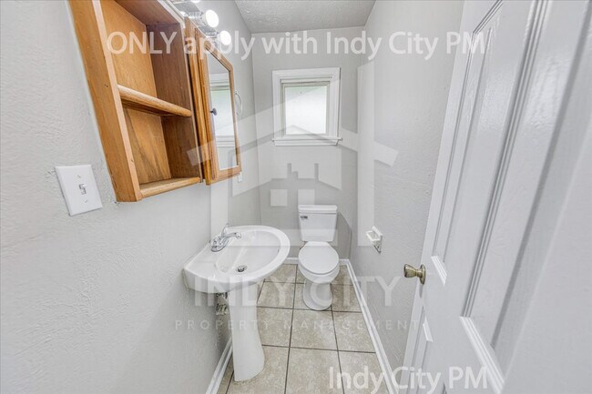 Building Photo - 2416 Morning Star Dr