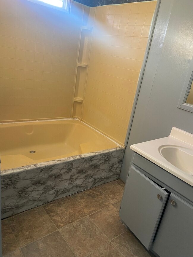 Building Photo - 13190 Hoosier Dr