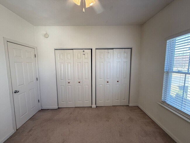 Building Photo - Well-maintained and spacious 3-bedroom Home "ASK ABOUT OUR ZERO DEPOSIT"