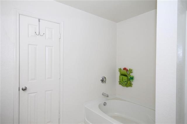 Building Photo - 13042 Barbarosa Dr