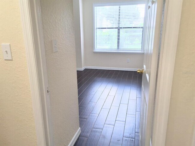 Building Photo - 2917 Antique Oaks Cir