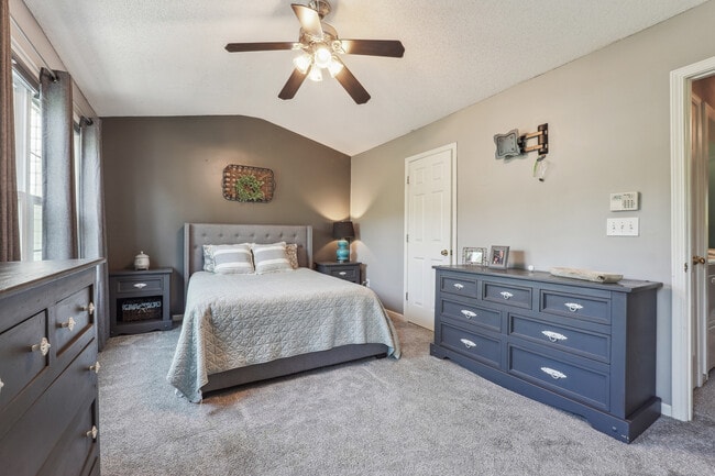 Building Photo - 10900 Wittenridge Dr