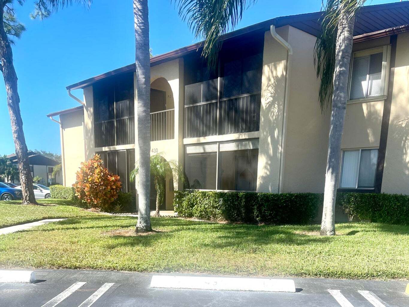 Building Photo - 430 Pine Glen Ln