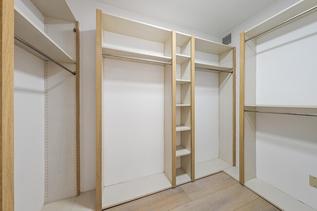 Building Photo - 1501 Marina Isle Way