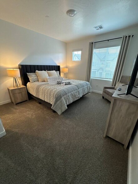 Building Photo - 1705 Ripple Rock Dr