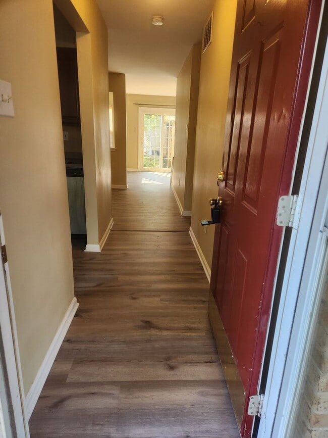 Building Photo - Patriot's Ridge 2 Bd / 1.5 Bth Condo in Central Bucks School District