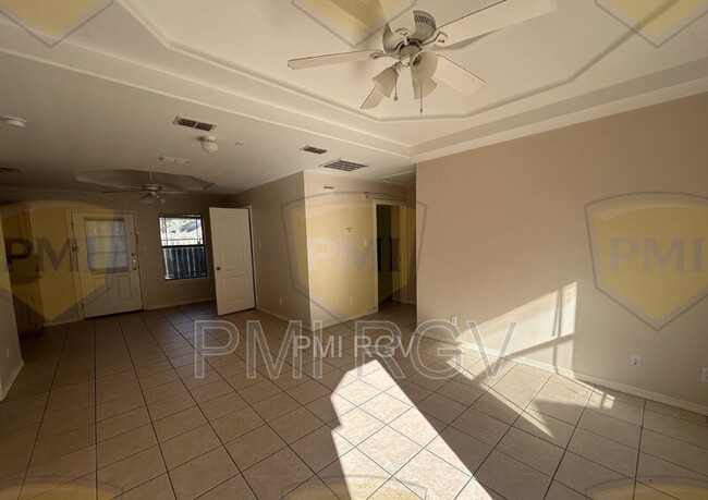 Building Photo - 604 Horizon Peak