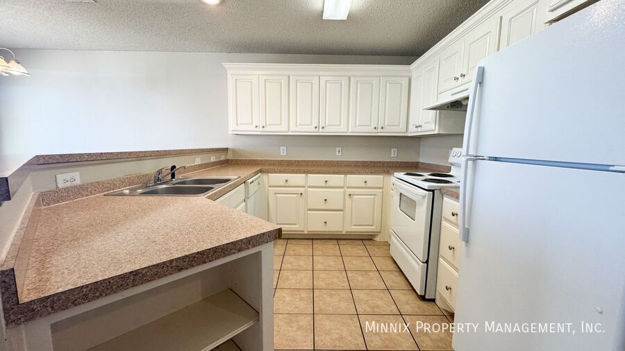 Building Photo - 3114 110th St