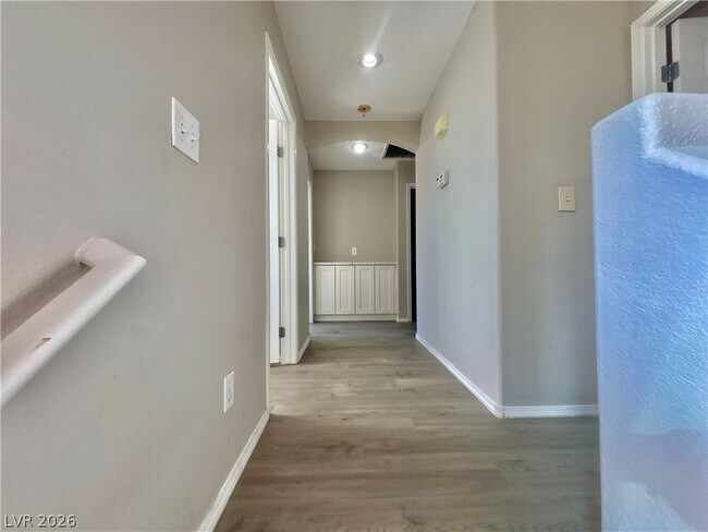 Building Photo - 7432 Decoro St