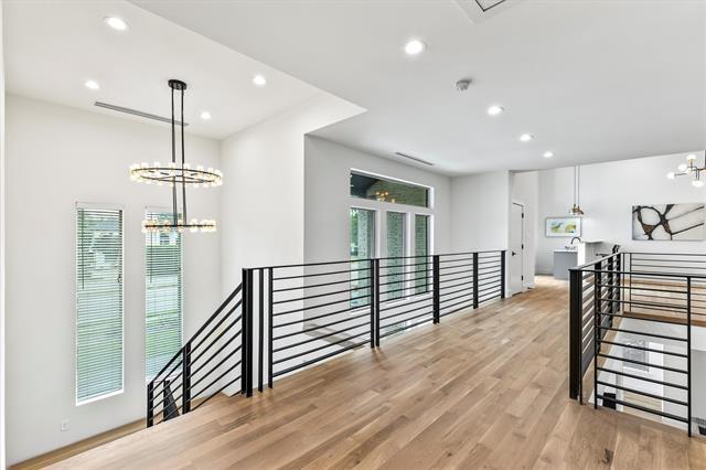 Building Photo - 6411 Royal Ln