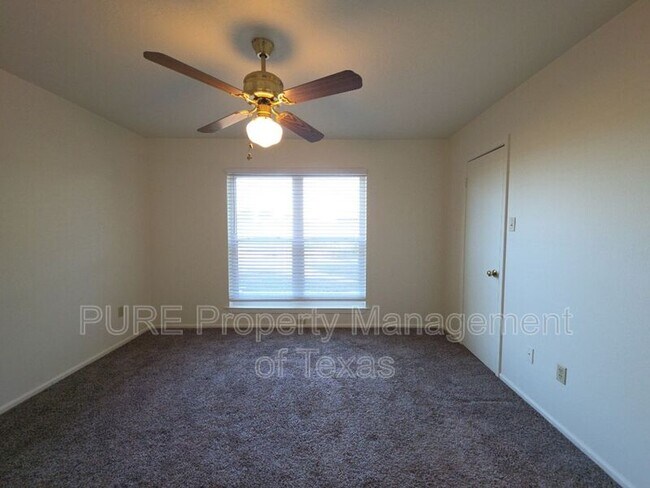 Building Photo - 304 McClendon Dr