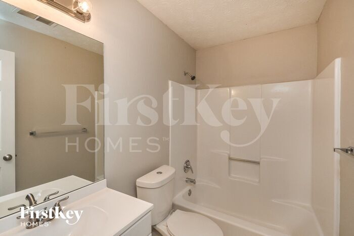 Building Photo - 2826 Bay Leaf Dr SE