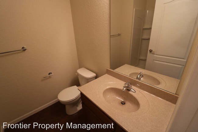 Building Photo - 1024 Fremont St