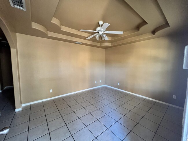 Building Photo - 3423 Pecan St