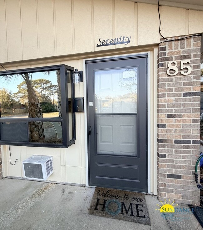 Building Photo - Fully Furnished Studio Living in Shalimar with All Utilities Included!