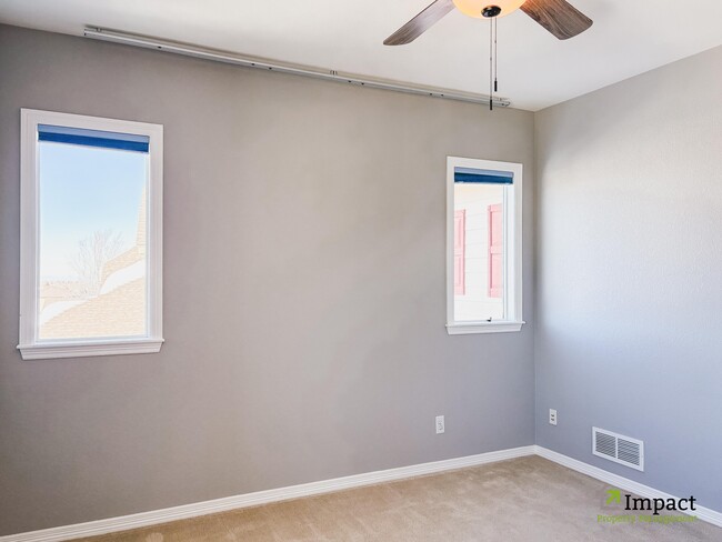 Building Photo - 10862 Glengate Cir