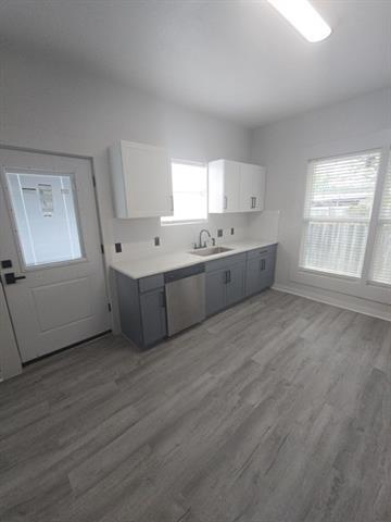 Building Photo - 608 E Pecan St