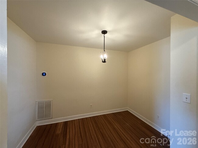 Building Photo - 707 Grandin Rd