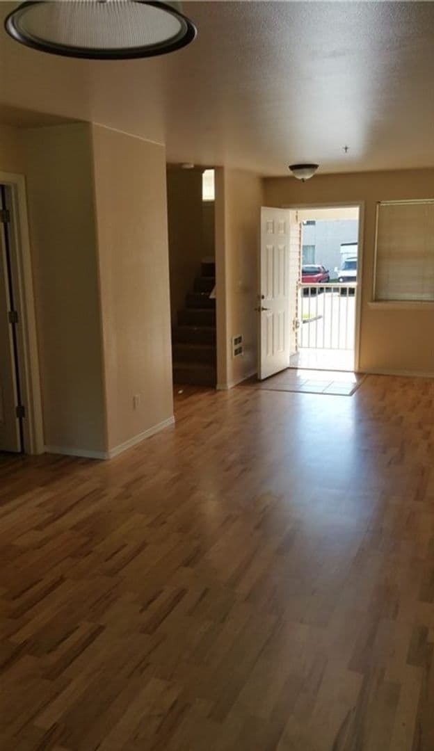 Building Photo - 5786 Portal Way