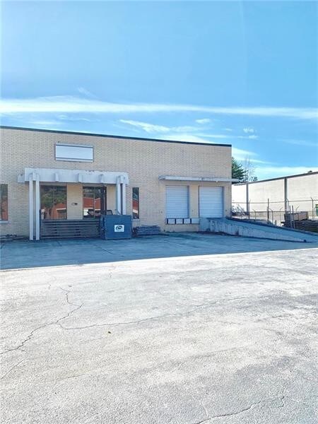 Primary Photo - 100 Loyola Dr SW