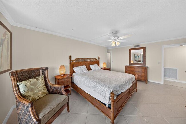 Building Photo - 800 Jeffery St