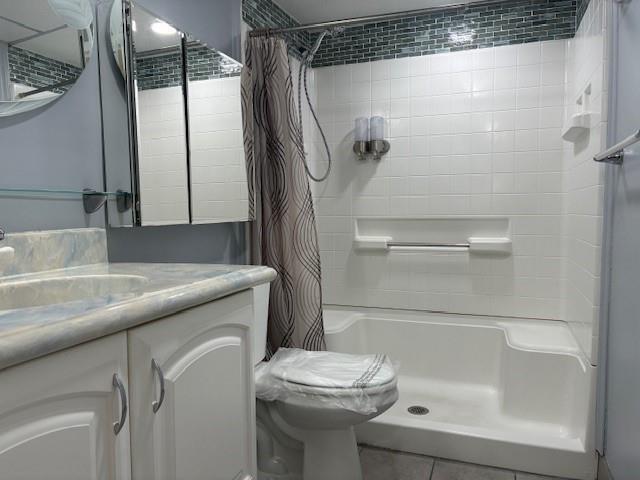 Building Photo - 2831 Somerset Dr