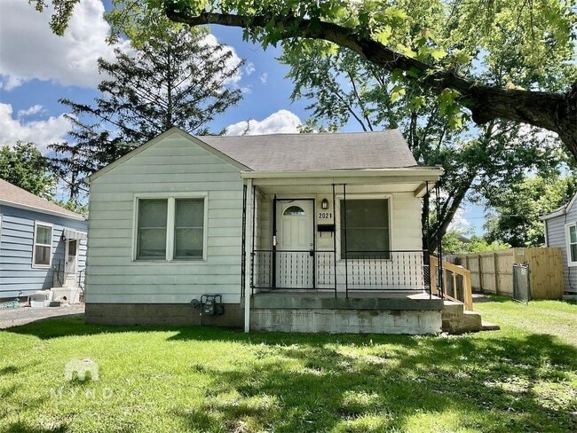 Building Photo - 2021 N Drexel Ave