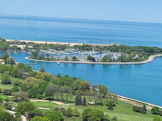 Building Photo - 3660 N Lake Shore Dr