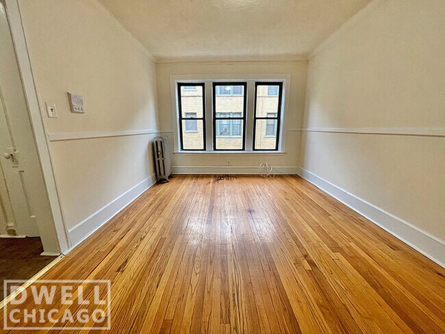 Building Photo - 2350 N Spaulding Ave