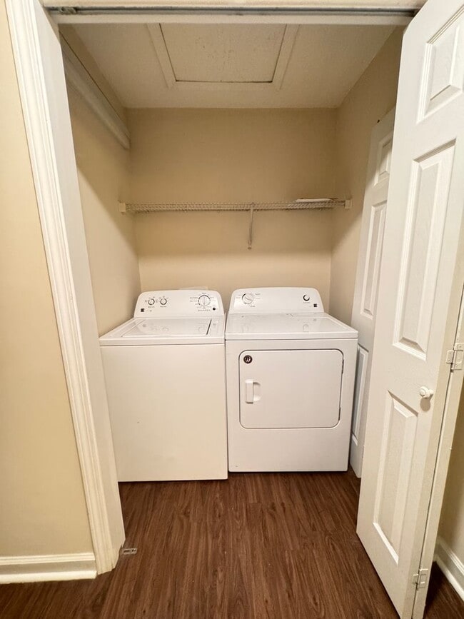 Building Photo - 101 Lindsay Ct