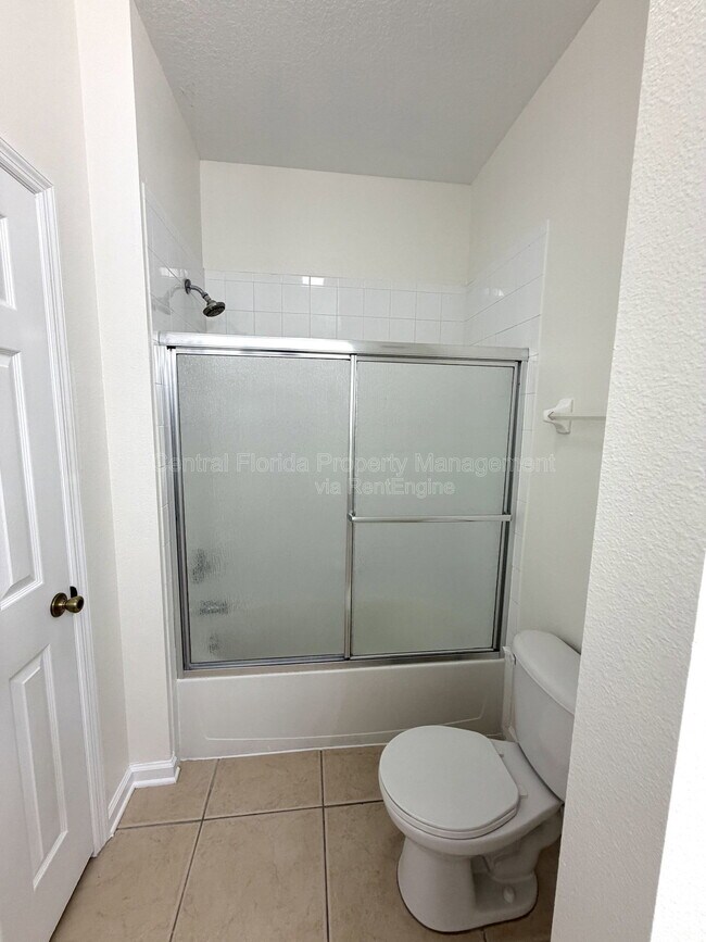 Building Photo - 6084 Stevenson Dr