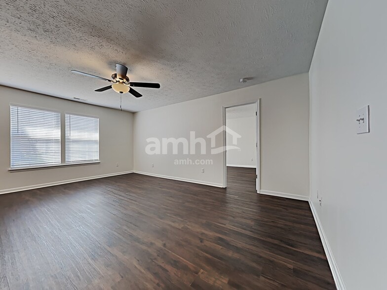Building Photo - 6917 Merryhill Dr