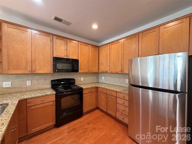 Building Photo - 714 Cotton Gin Alley